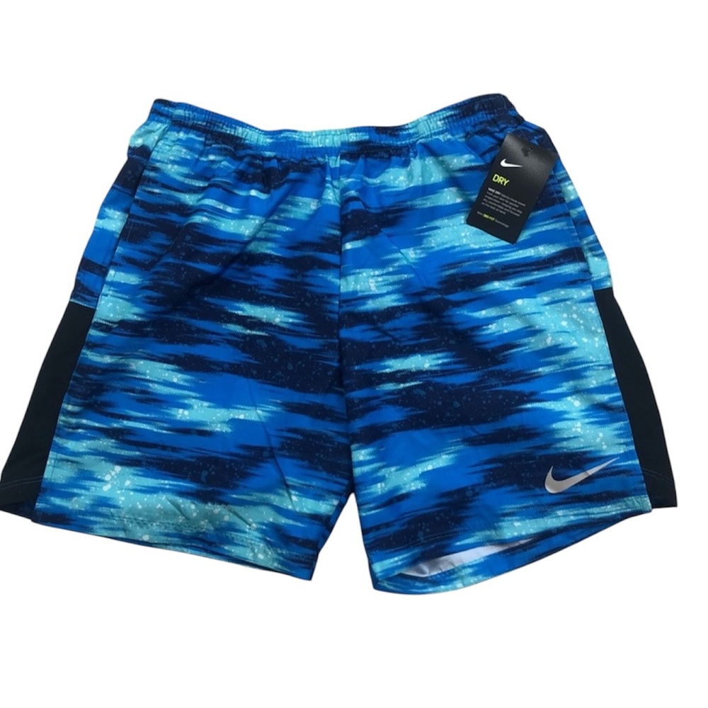 Price drop 🎉 NWT - men’s Nike dry fit shirts - L